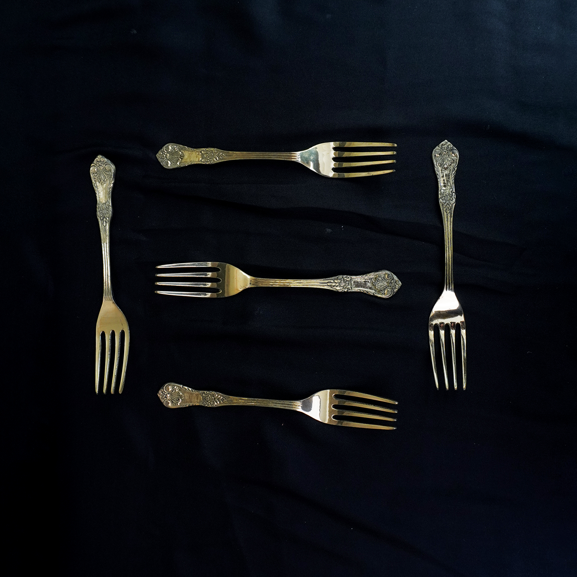 Golden Antique Carved Brass Dinner Fork Set â€“ A Touch of Luxury for Your Table