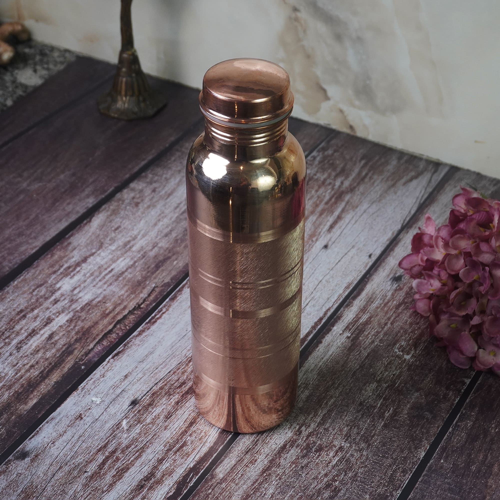 Maanvii Copper Tamba Silver Touch Bottle “ 950 ml: Elegance Meets Health in Every Sip