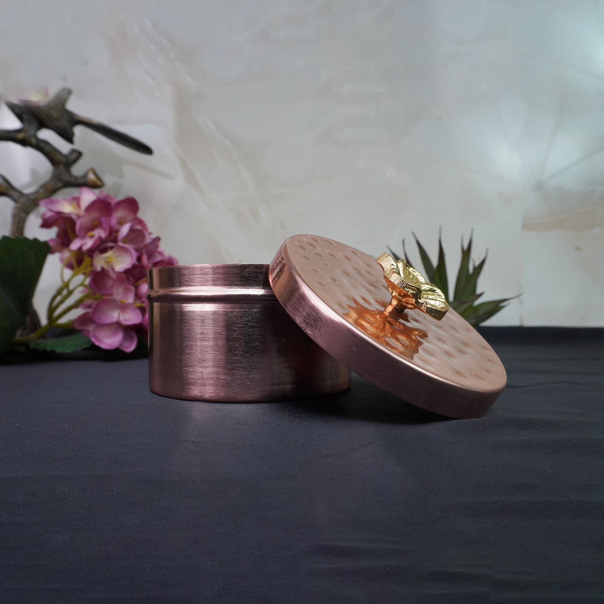 Maanvii Copper Finish Luxury Scented Candle with Hammered Lid and Brass Knob: Elegance Meets Serenity