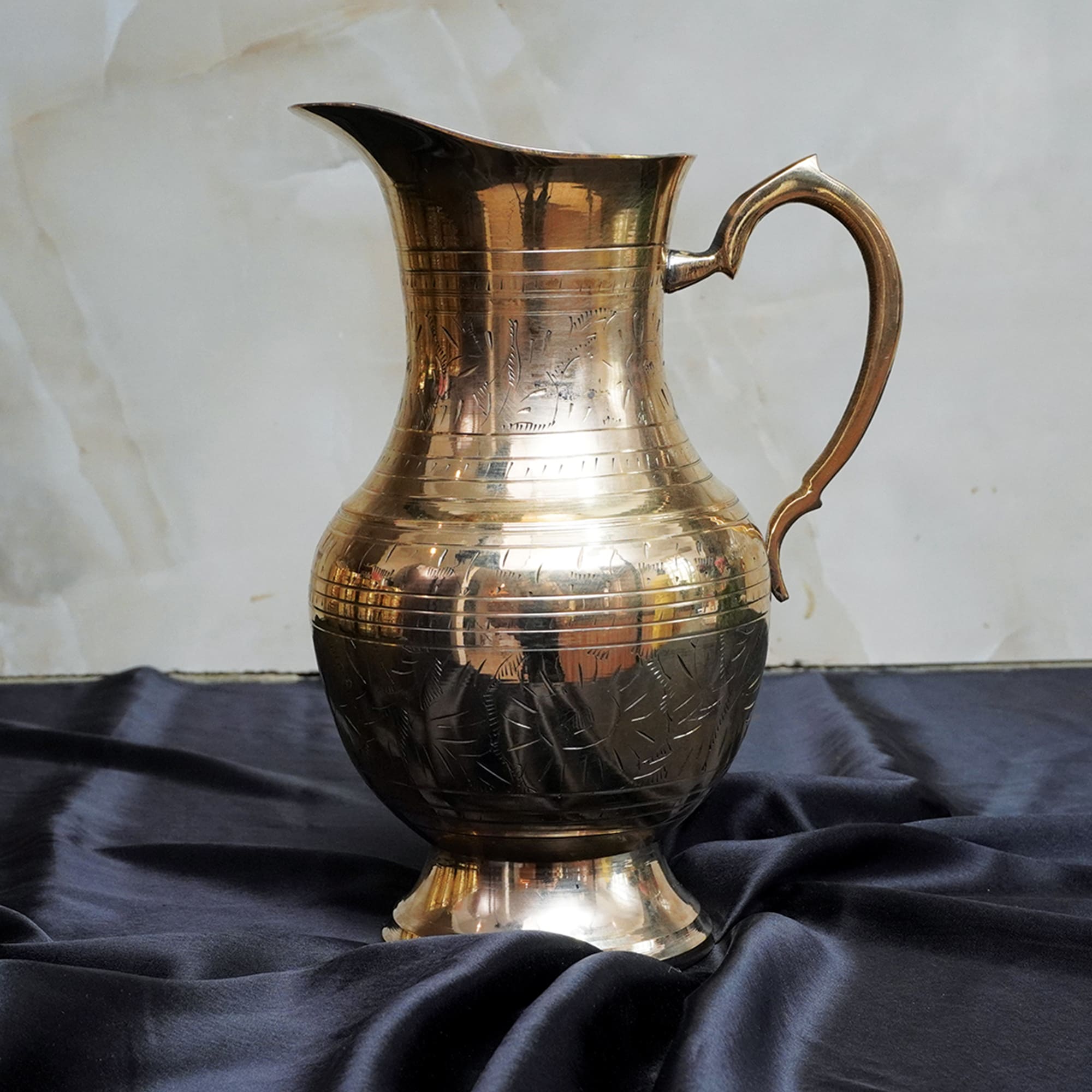 Maanvii Pure Brass Mughal Jug 1200 ml